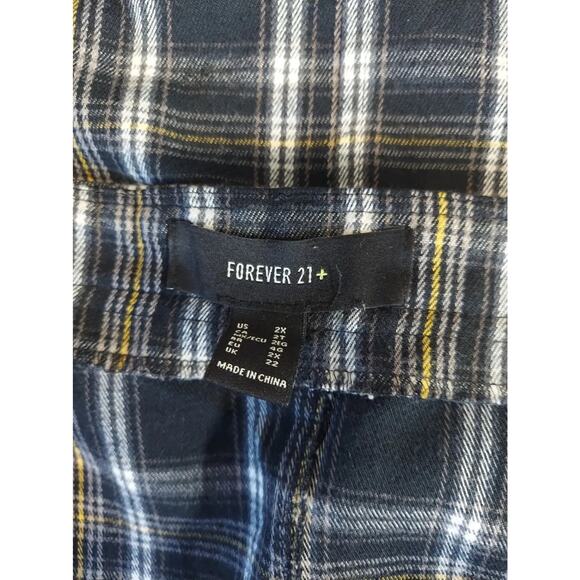 Forever 21+ Womens Mini Skirt Size 2X Black Plaid Punk Grunge Chain - Picture 3 of 3